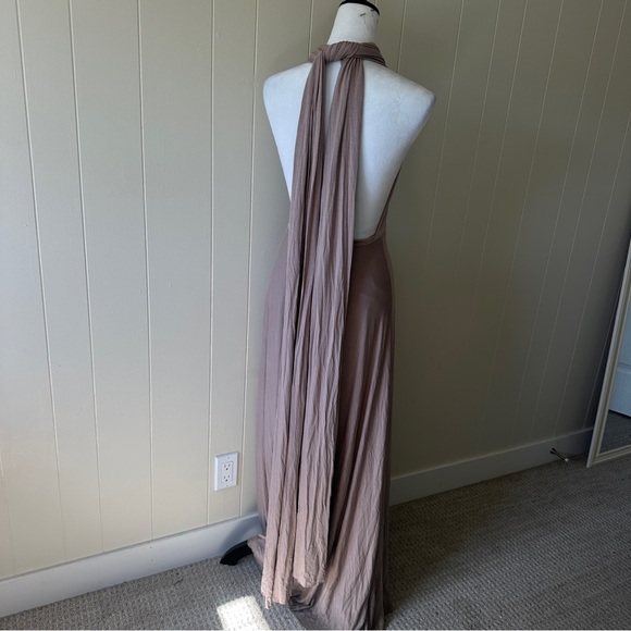 Lulu’s Tan Infinity Dress - Picture 5 of 13